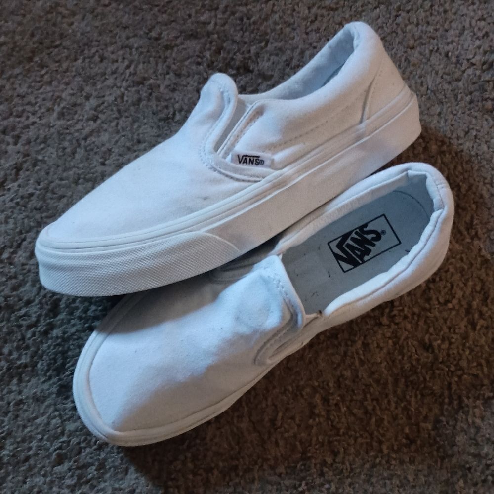 Vans Classic Slip-on All White Girls Size 3 Sneakers PRE-OWNED
